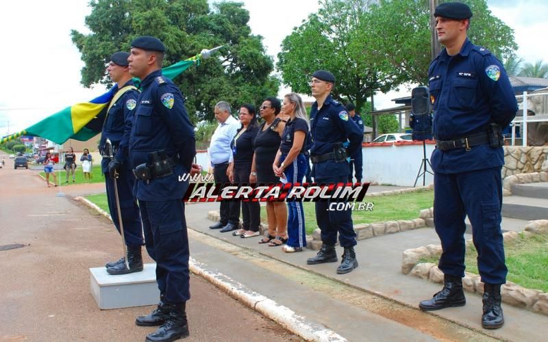 Polícia Militar do 10º Batalhão realiza solenidade em comemoração ao Dia da Bandeira Nacional